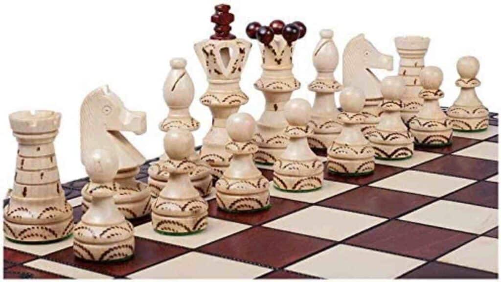 Embassy Wooden weighted Chess Pieces